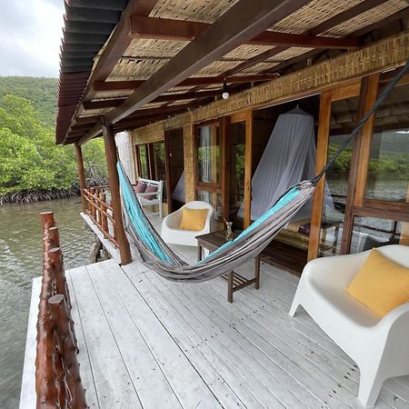 Floating Paradise Каримунджава Екстериор снимка