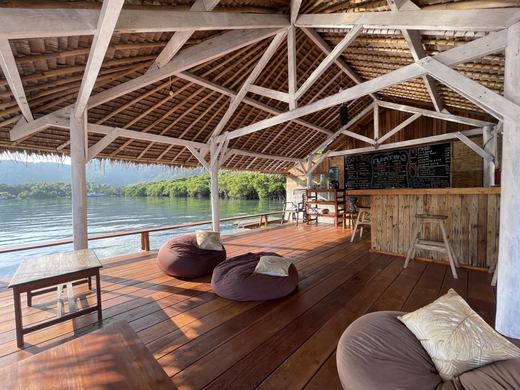 Floating Paradise Каримунджава Екстериор снимка