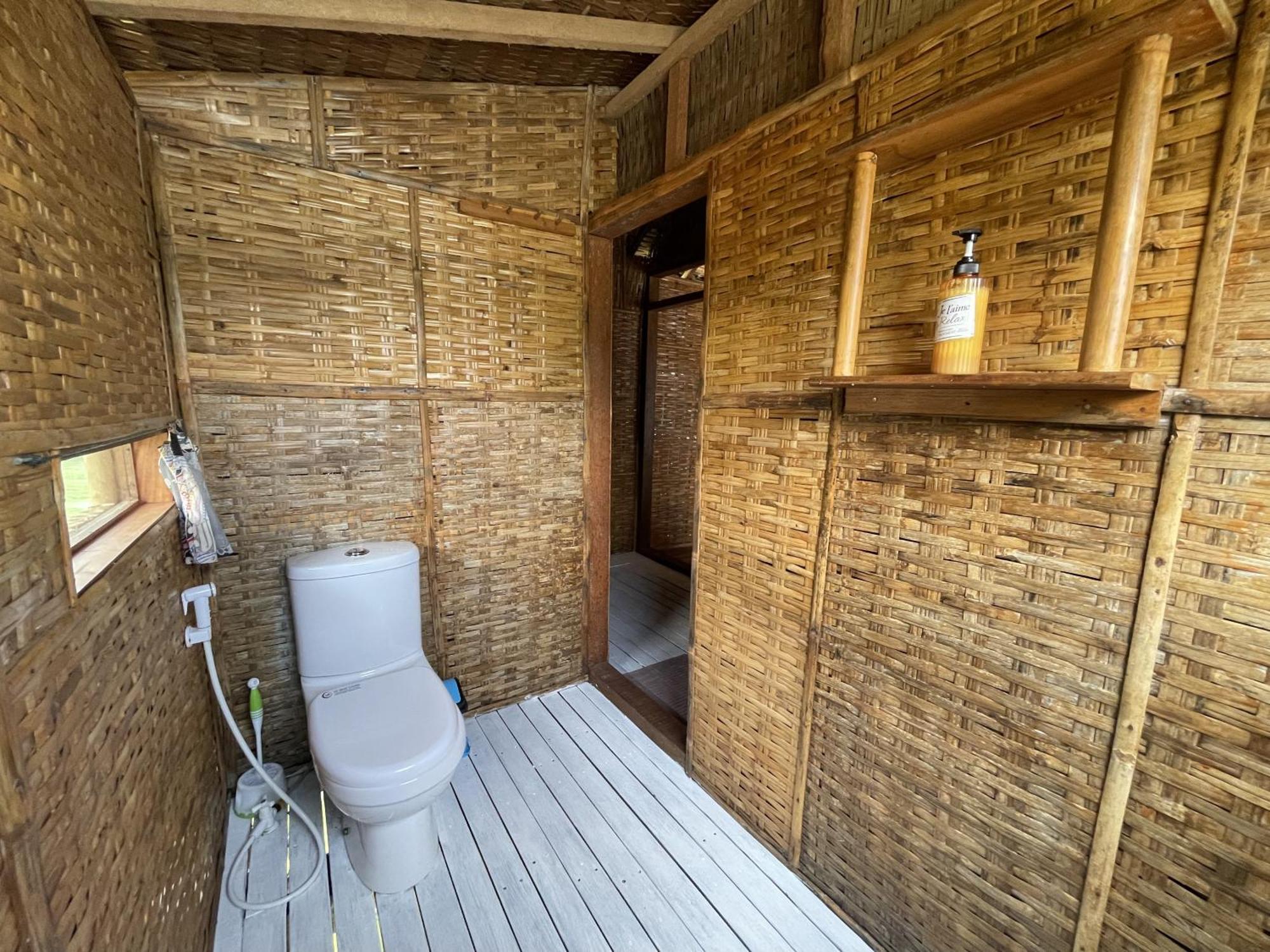 Floating Paradise Каримунджава Екстериор снимка