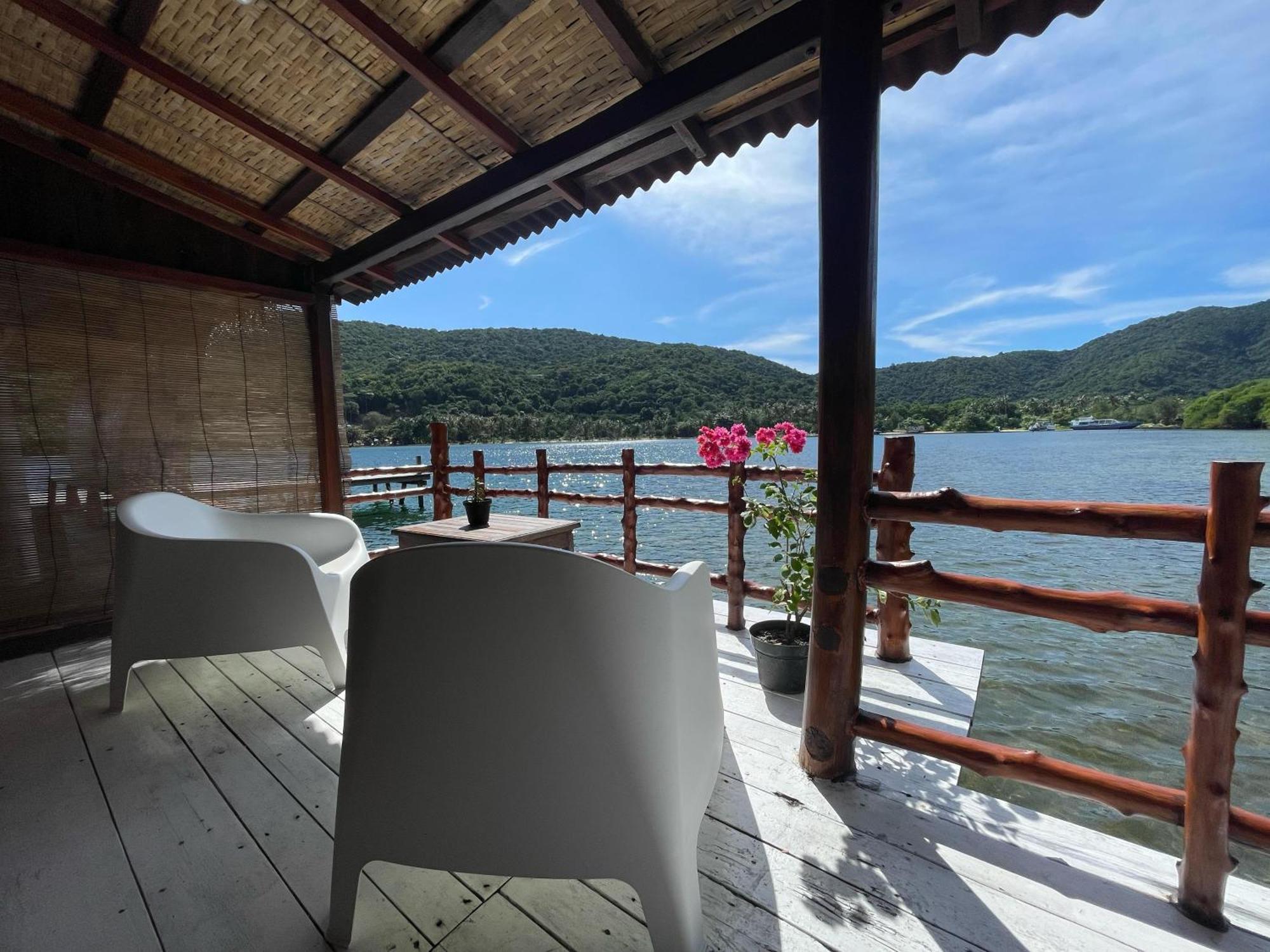 Floating Paradise Каримунджава Екстериор снимка